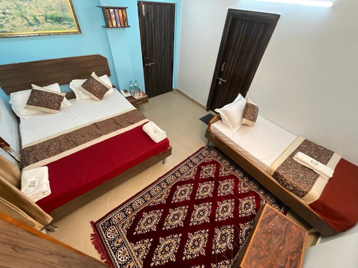Vrindavan Comfort Inn Хидерабад Екстериор снимка