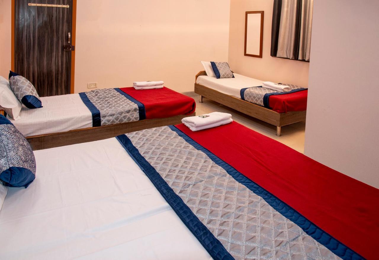 Vrindavan Comfort Inn Хидерабад Екстериор снимка
